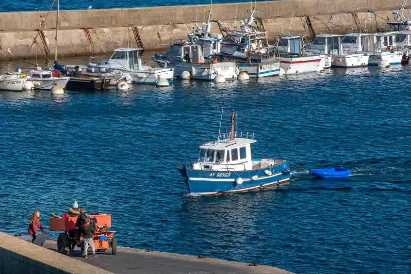 Un port de pêche en Bretagne sur l'ile d'Houat